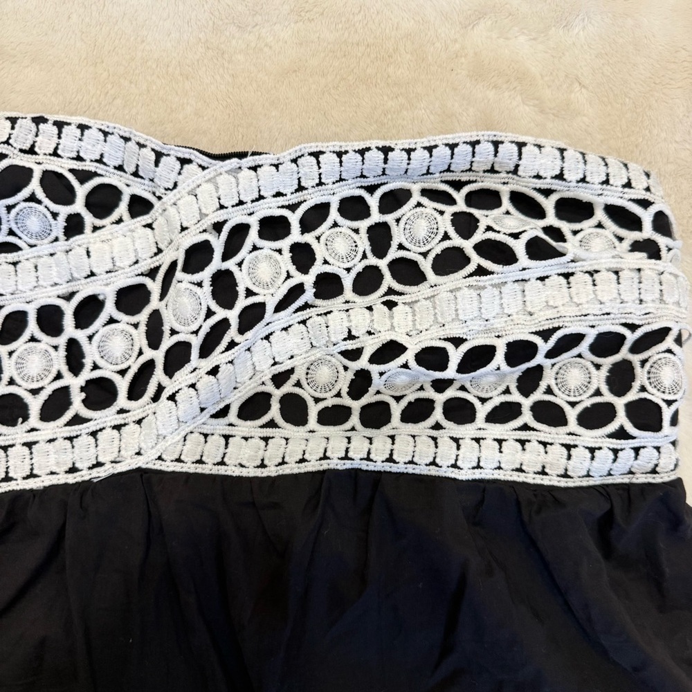 Shein Black and White Strapless Top L - Picture 3 of 5